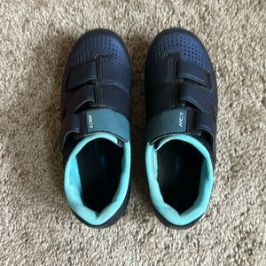 Cycle shoes for peloton - schimano RC1